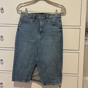 Banana republic denim skirt
